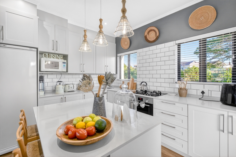 3 Bedroom Property for Sale in Baron View Western Cape